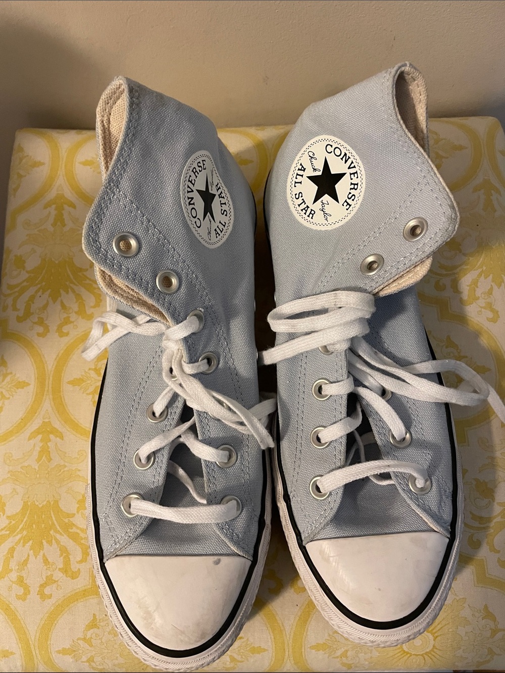 Converse Chuck Taylor Women's Canvas Sneakers in Light blue and Cream